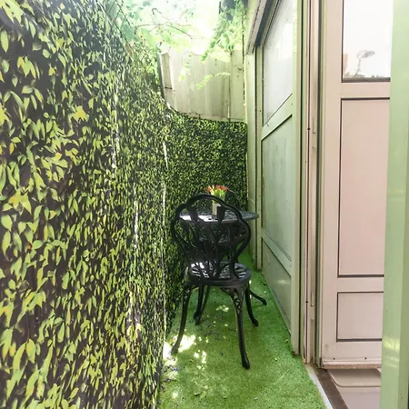 Apartment Duplex Parisien Metro13 *